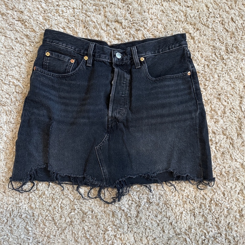 Levi’s Black Denim Skirt